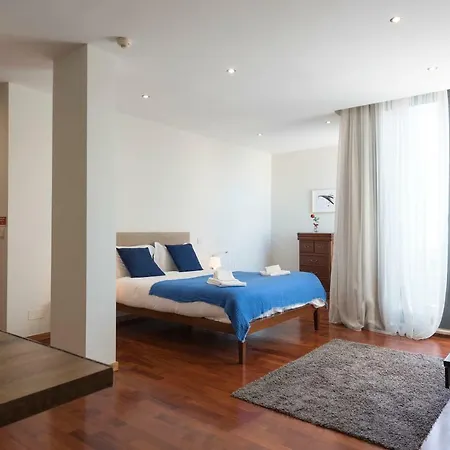 Lovelystay - Lovely Studio W/ Balcony 波尔图