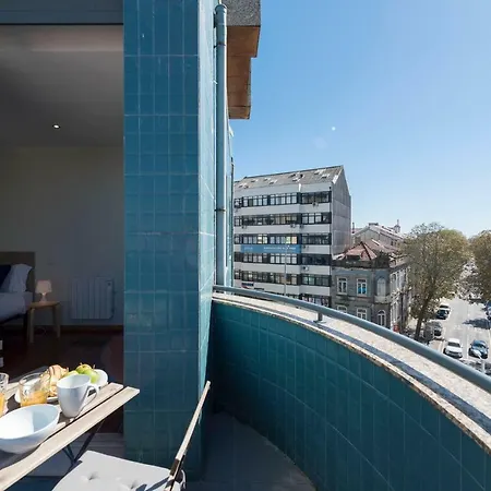 Lovelystay - Lovely Studio W/ Balcony 公寓 *