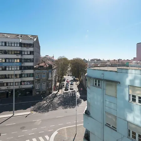 Lovelystay - Lovely Studio W/ Balcony * 波尔图