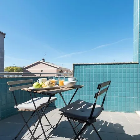 Lovelystay - Lovely Studio W/ Balcony 公寓 *