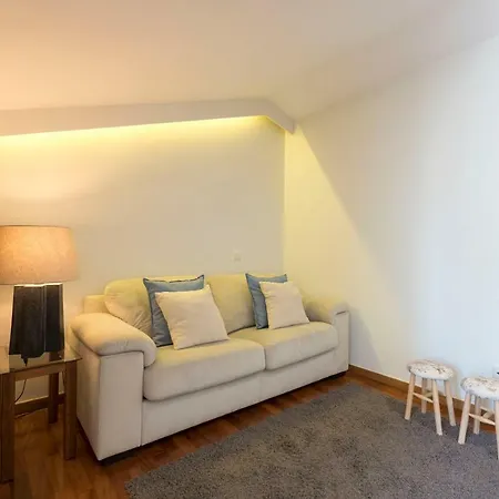 Lovelystay - Lovely Studio W/ Balcony 公寓 *
